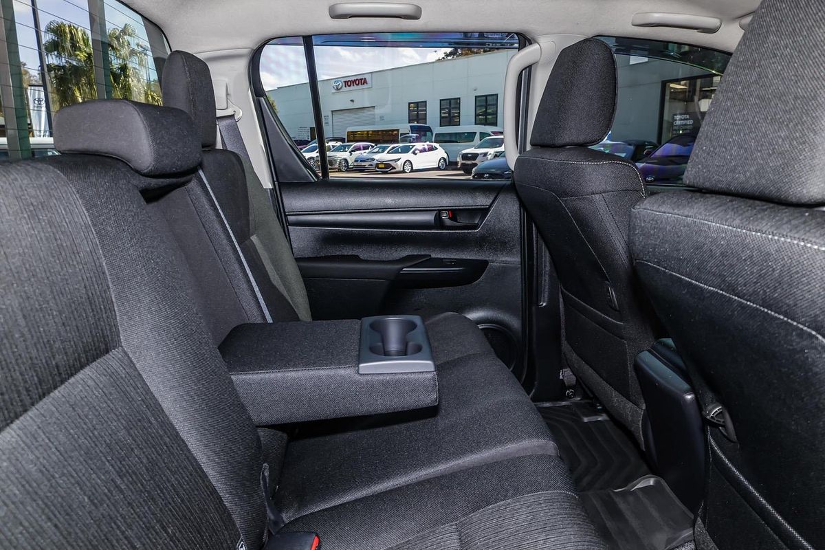 2022 Toyota Hilux SR GUN126R 4X4