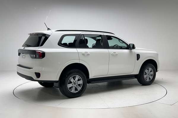 2025 Ford Everest Ambiente 2.0L