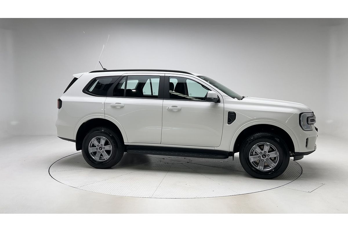 2025 Ford Everest Ambiente 2.0L