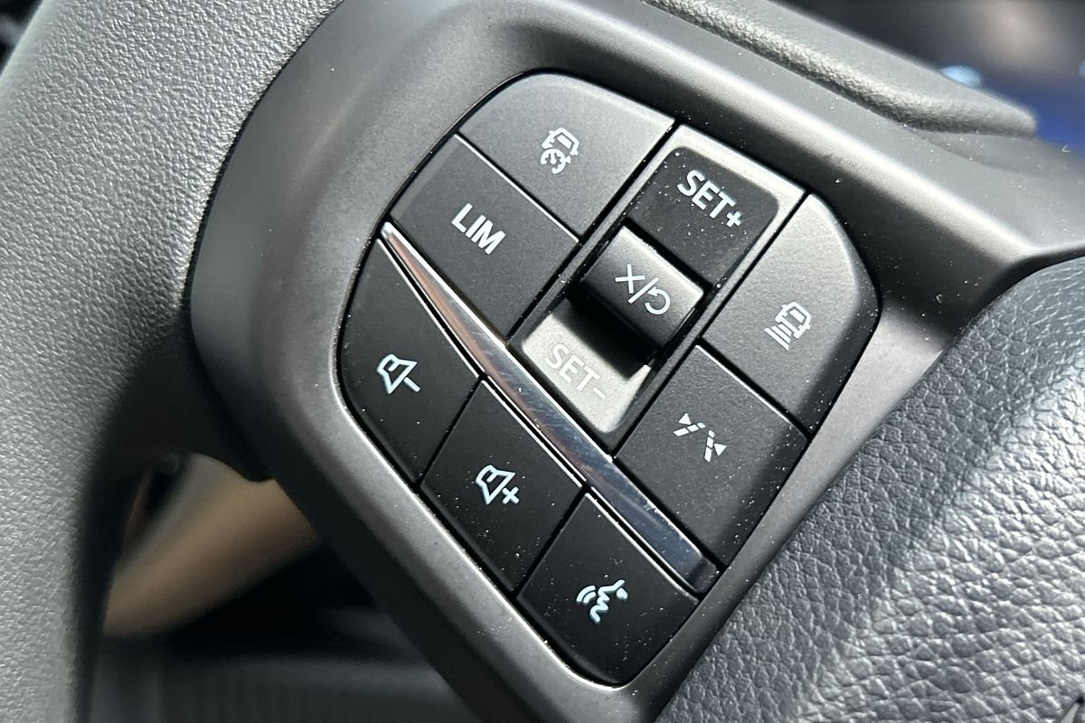 2025 Ford Everest Ambiente 2.0L