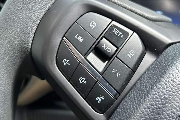 2025 Ford Everest Ambiente 2.0L