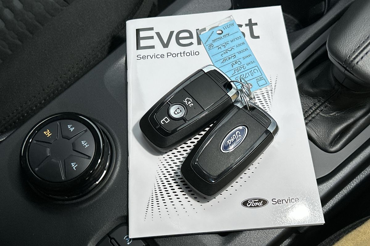 2025 Ford Everest Ambiente 2.0L