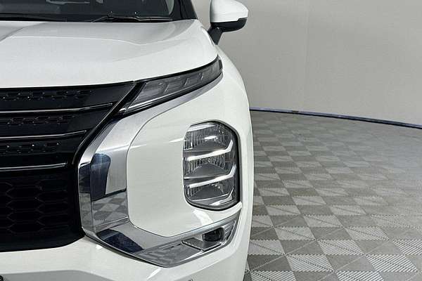 2024 Mitsubishi Outlander LS ZM