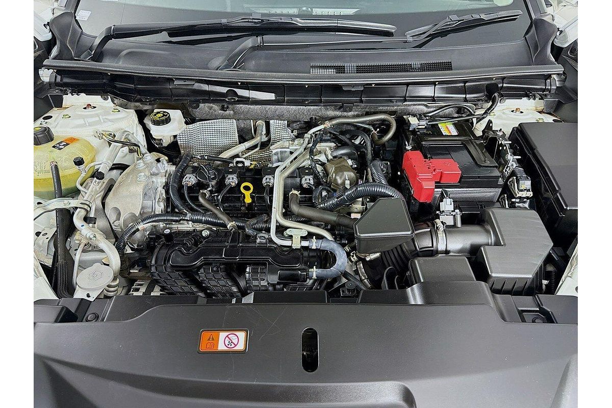 2024 Mitsubishi Outlander LS ZM