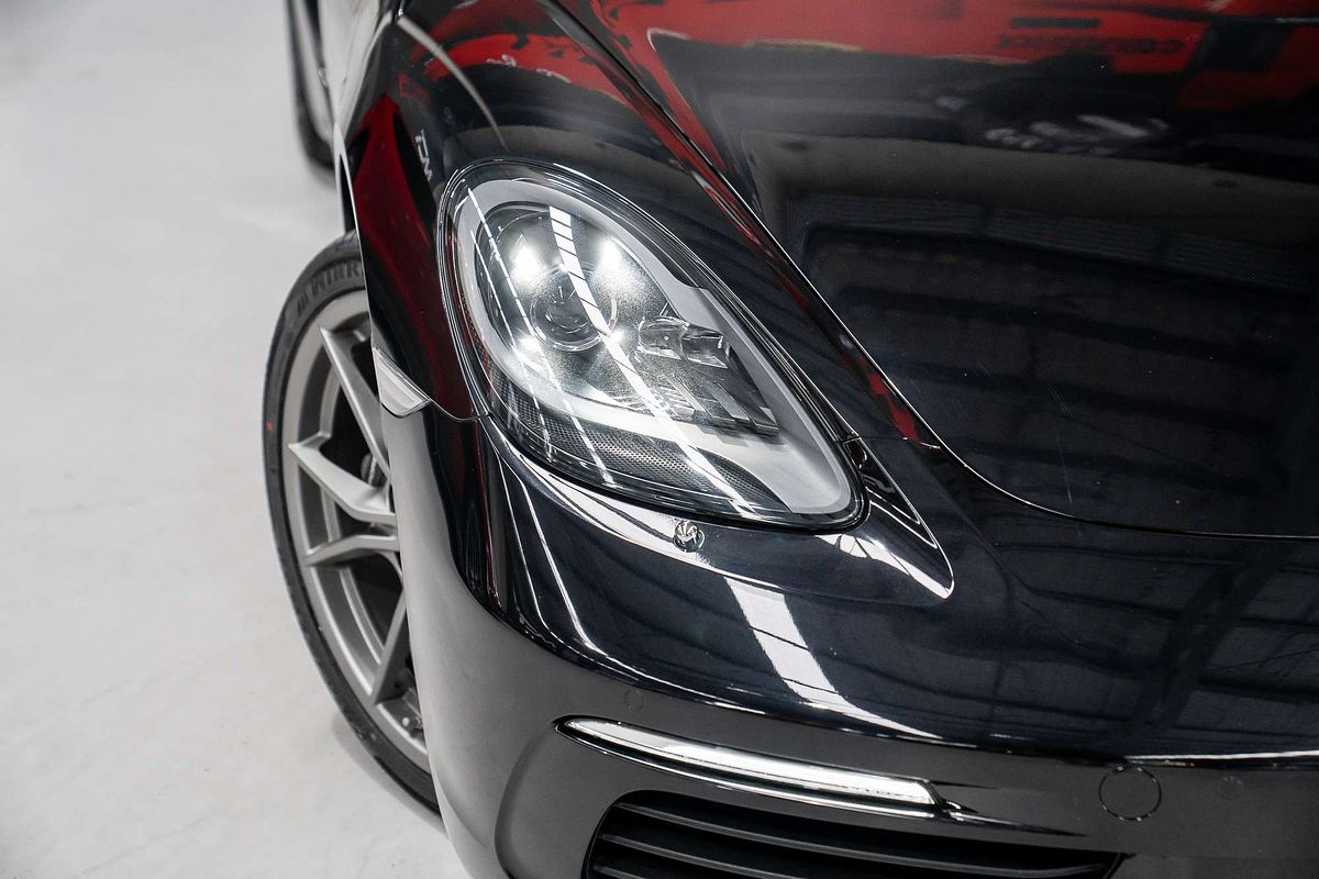 2020 Porsche 718 Cayman 982