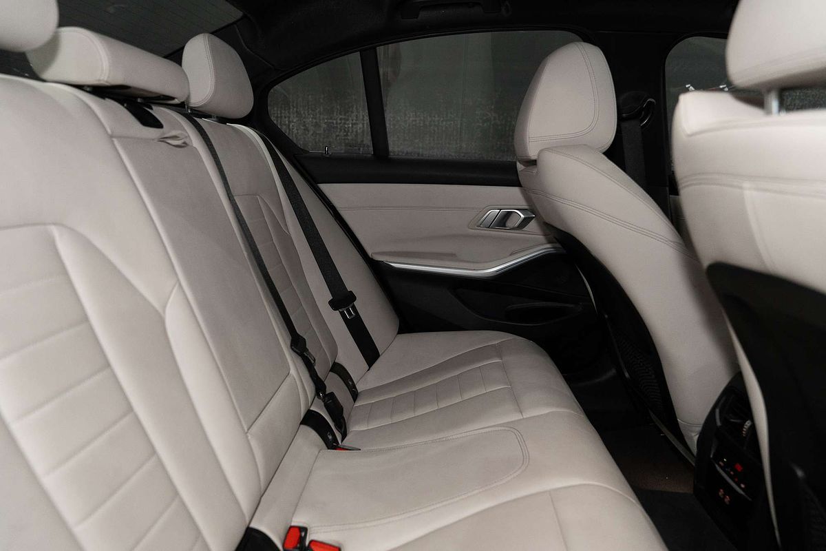 2021 BMW 3 Series 330i M Sport G20