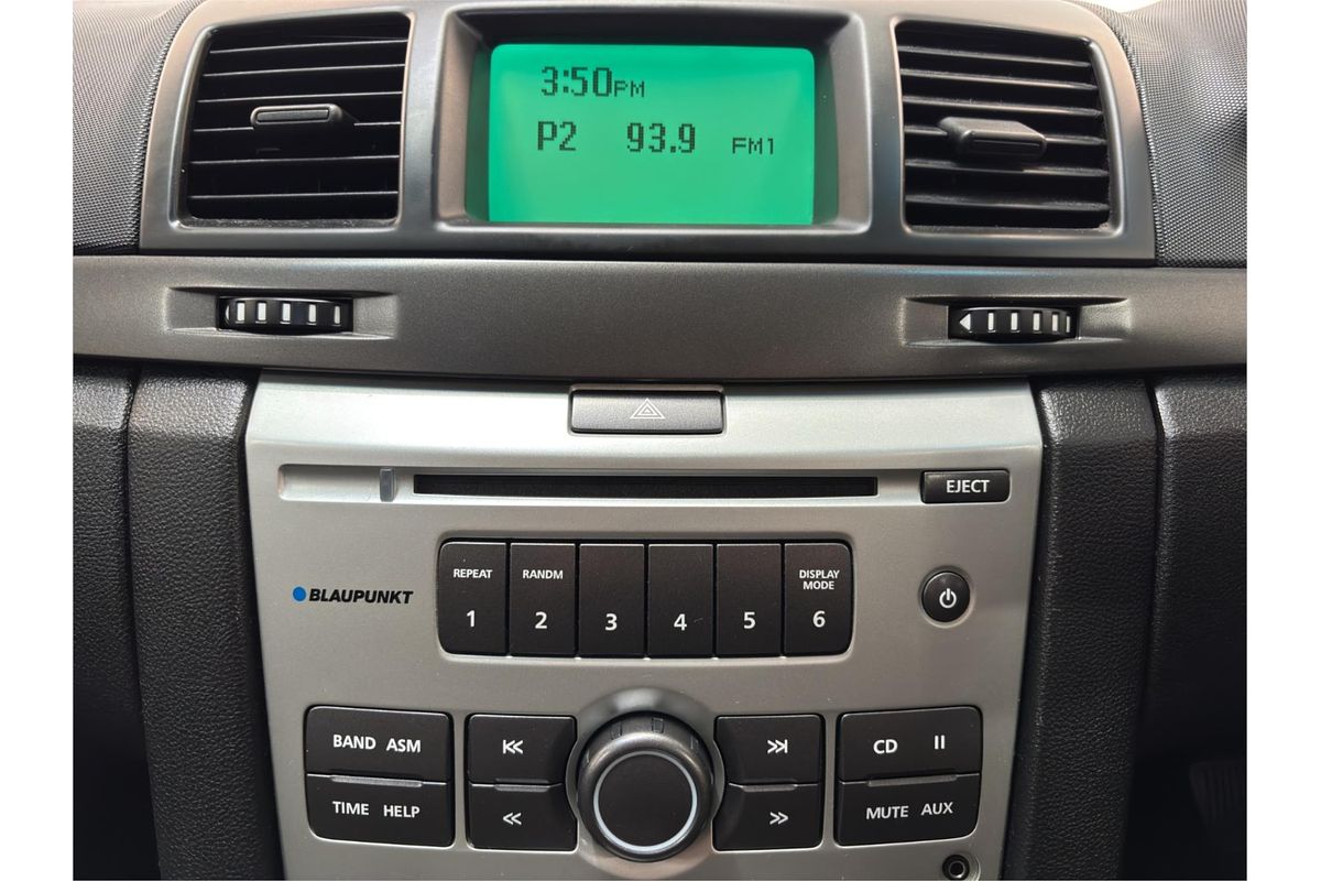 2010 Holden Commodore Omega VE