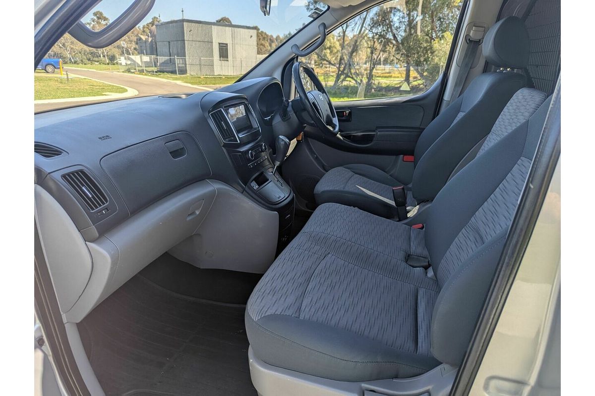 2016 Hyundai iLoad TQ3-V Series II