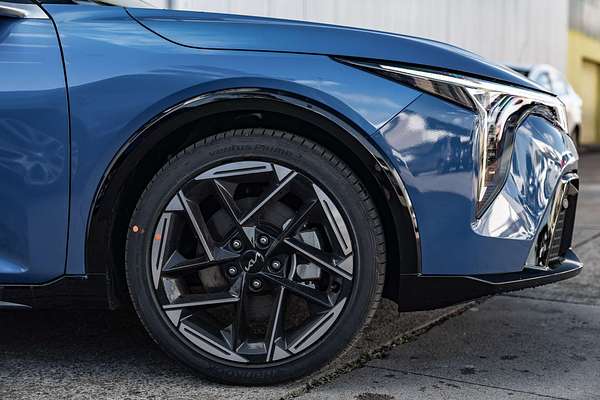 2025 Kia K4 GT-Line CL4m