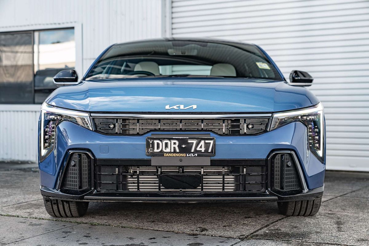 2025 Kia K4 GT-Line CL4m