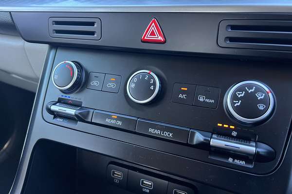 2021 Kia Carnival S KA4