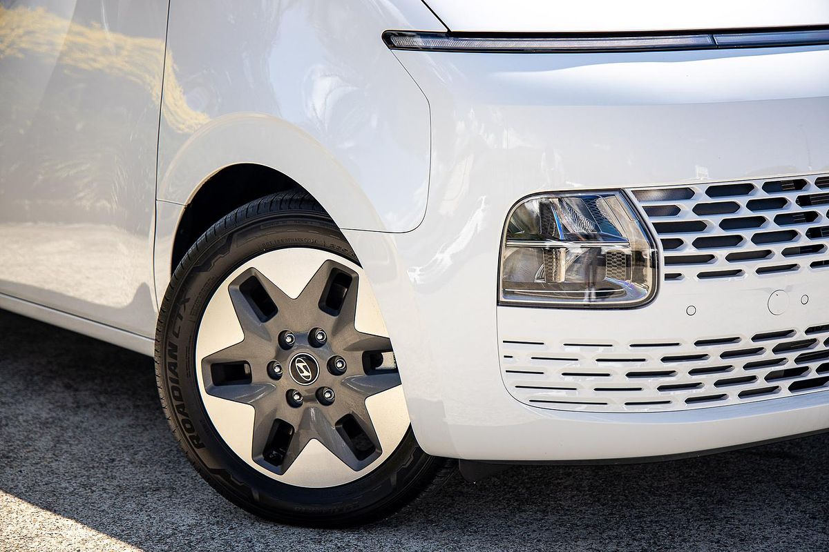 2024 Hyundai STARIA Highlander US4.V3