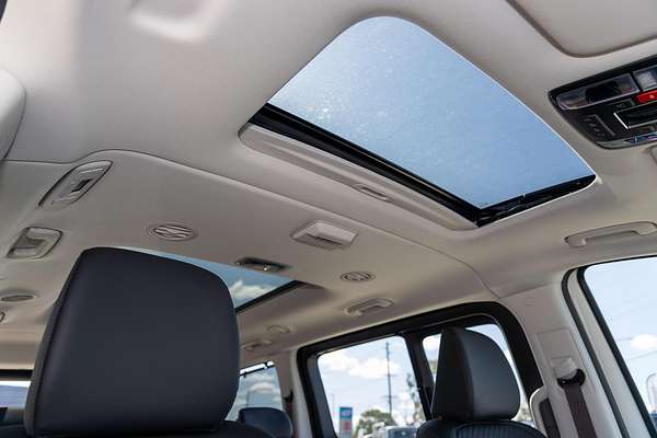 2024 Hyundai STARIA Highlander US4.V3