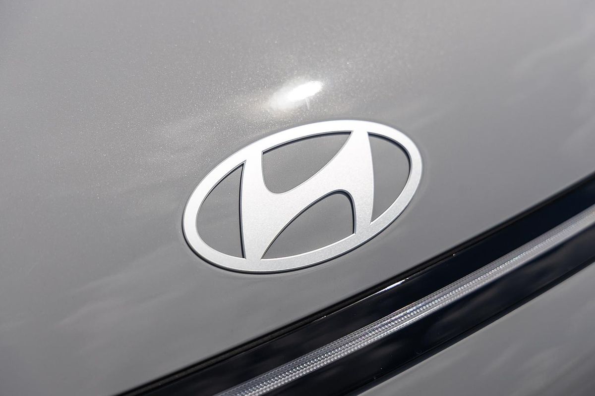 2025 Hyundai Kona Premium N Line SX2.V3