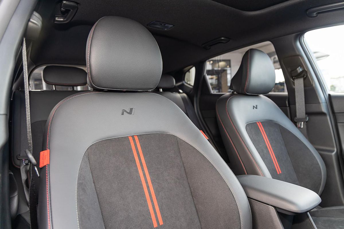 2025 Hyundai Kona Premium N Line SX2.V3