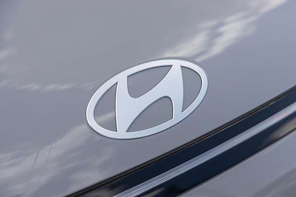 2025 Hyundai Kona Premium N Line SX2.V3