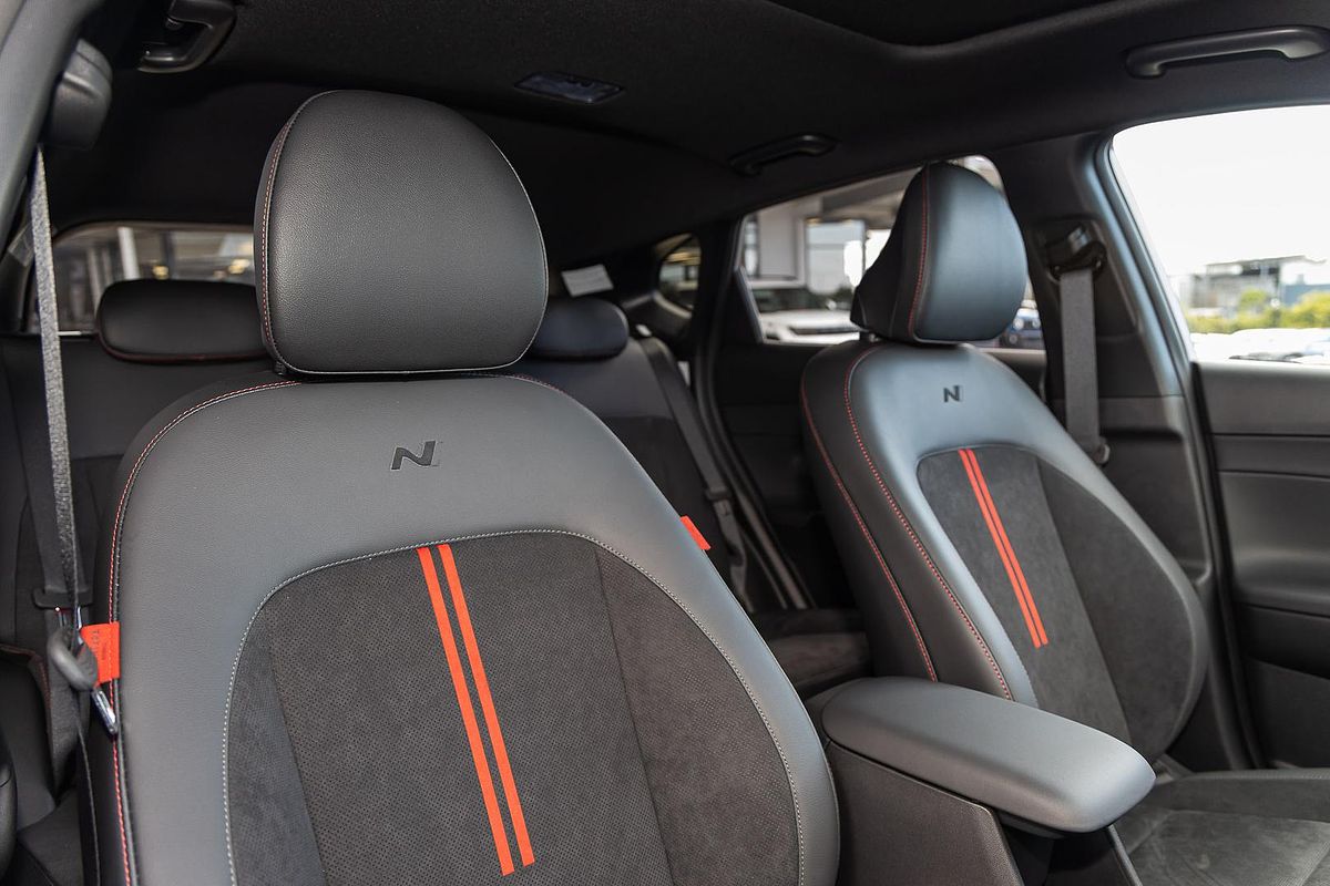 2025 Hyundai Kona Premium N Line SX2.V3