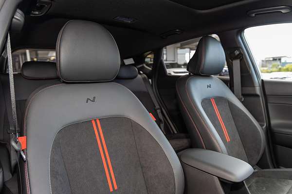 2025 Hyundai Kona Premium N Line SX2.V3