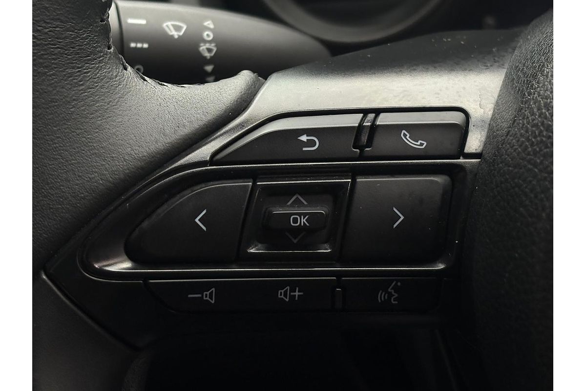 2022 Toyota Yaris SX Hybrid MXPH10R