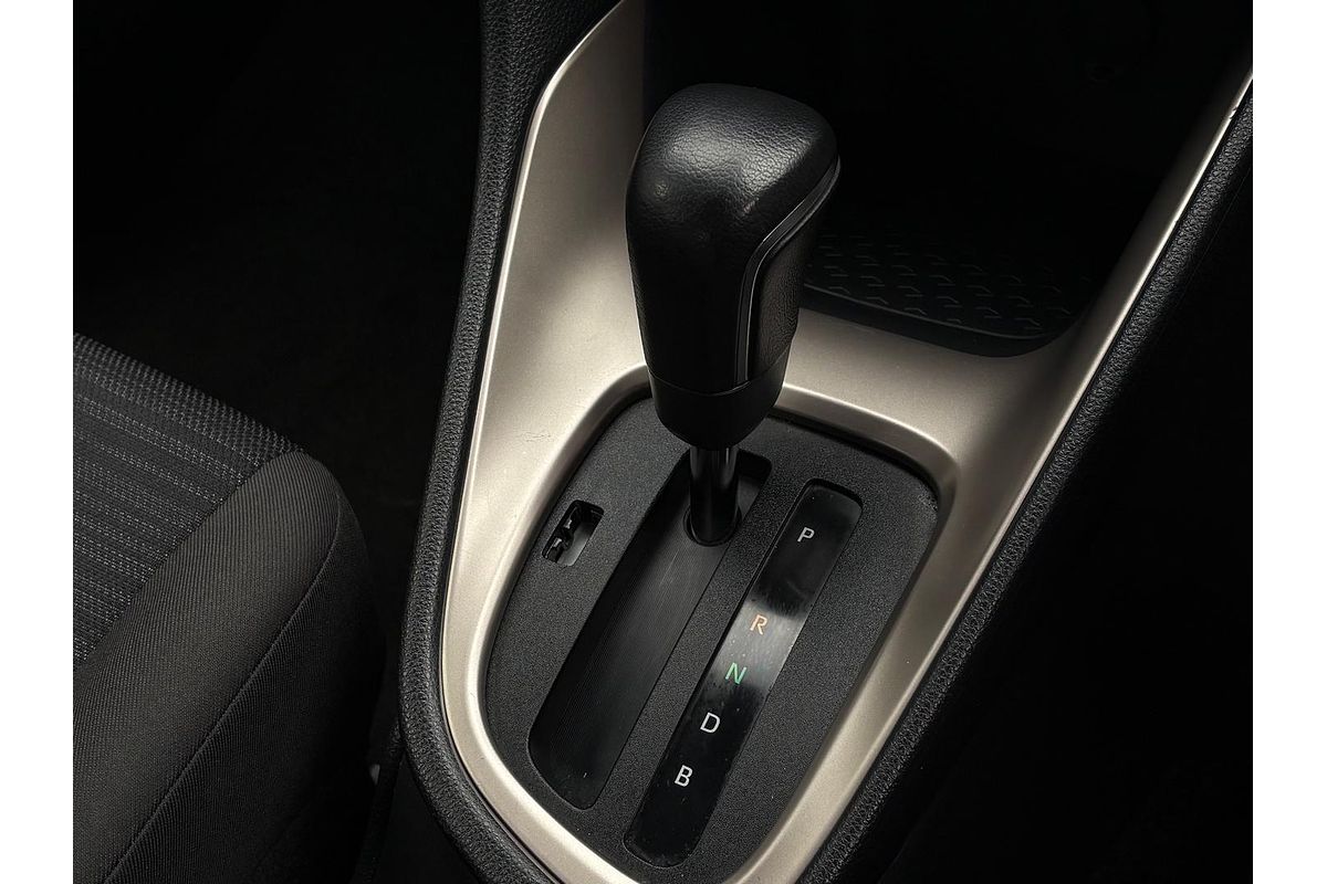 2022 Toyota Yaris SX Hybrid MXPH10R