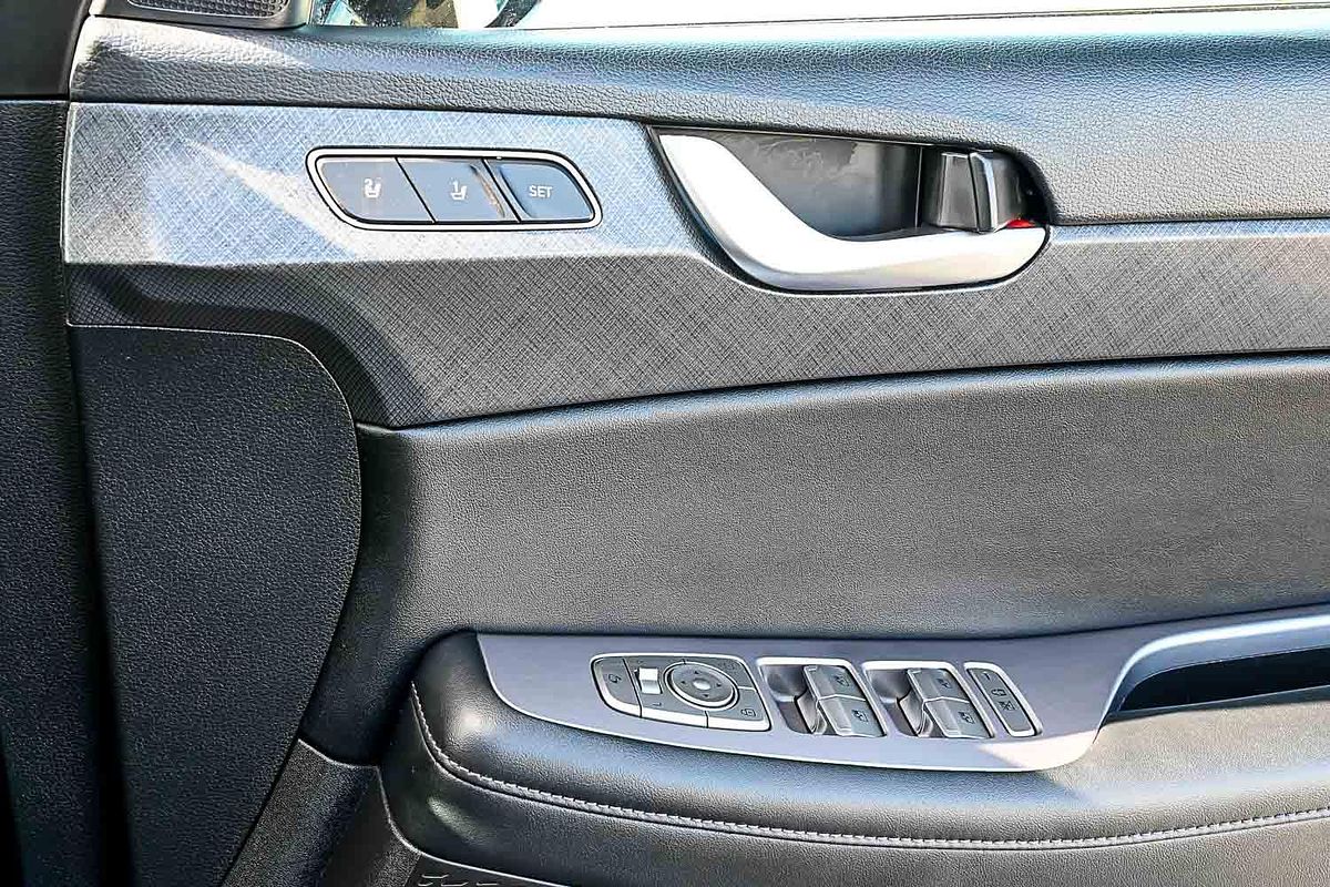 2020 Hyundai Palisade Highlander LX2.V1