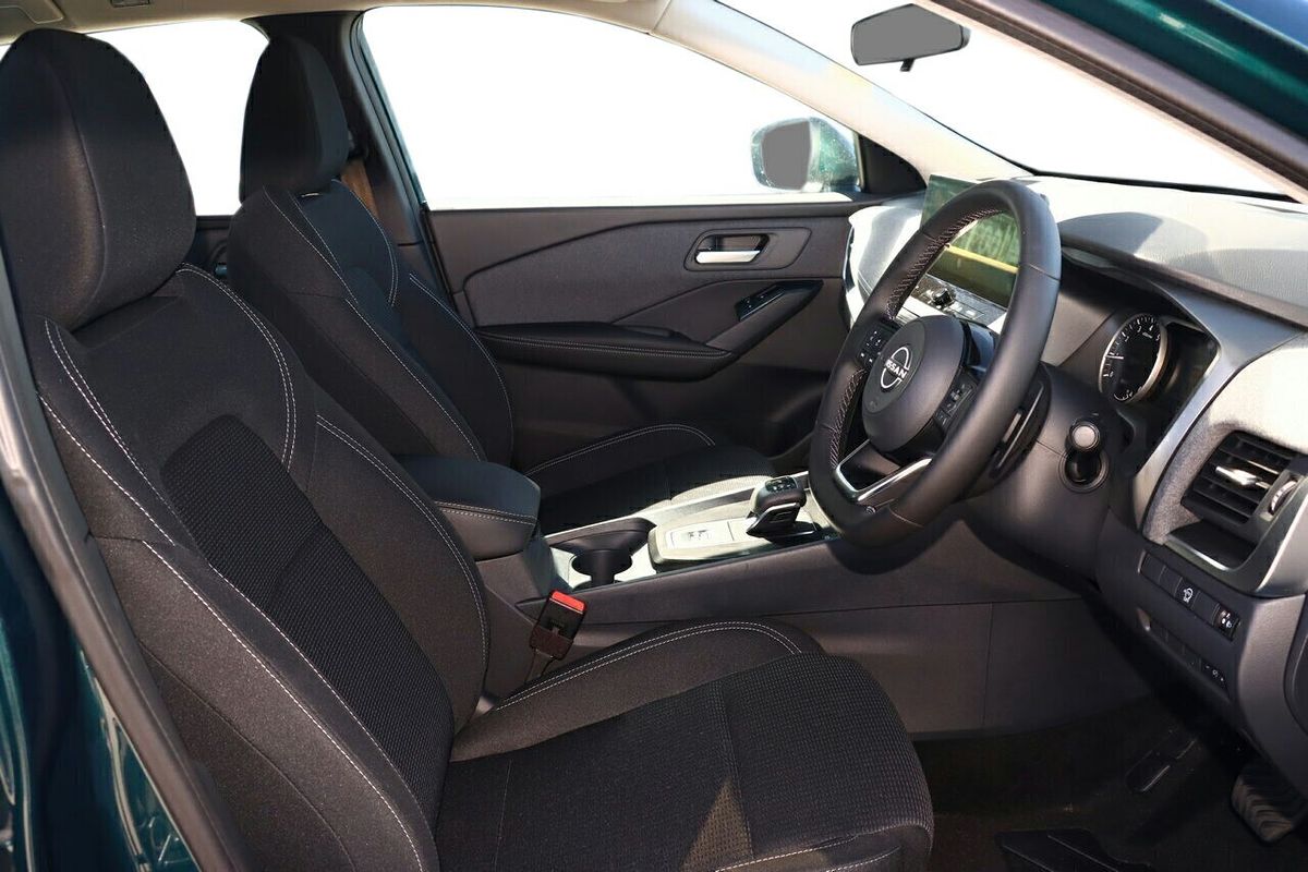 2025 Nissan QASHQAI ST-L J12