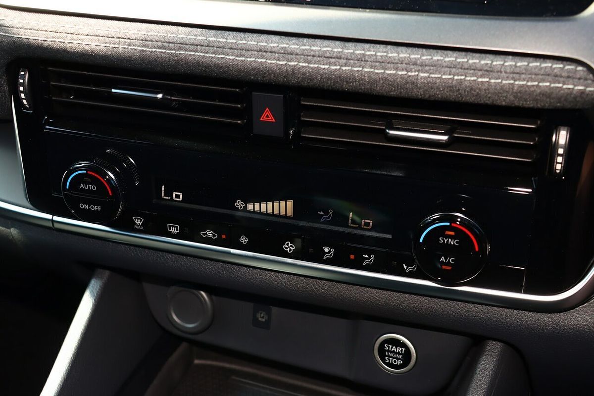 2025 Nissan QASHQAI ST-L J12