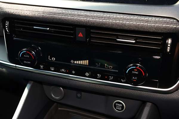 2025 Nissan QASHQAI ST-L J12