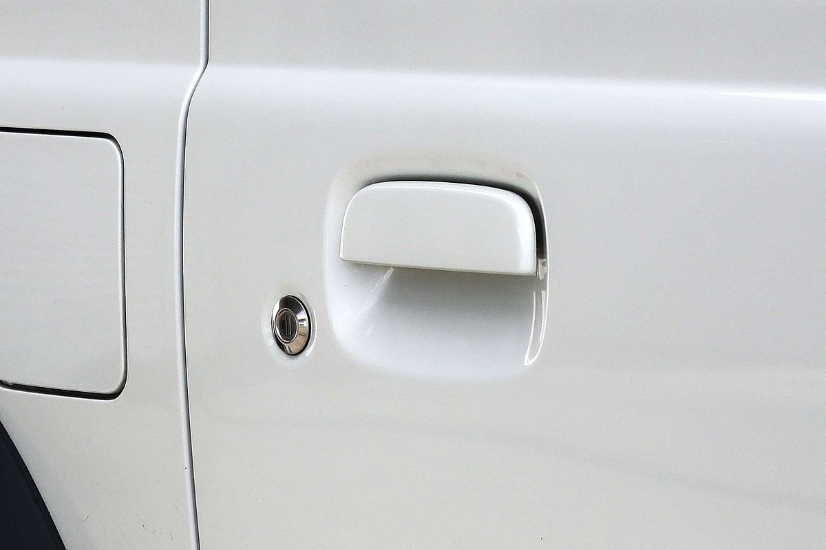 2023 Suzuki Jimny GLX GJ