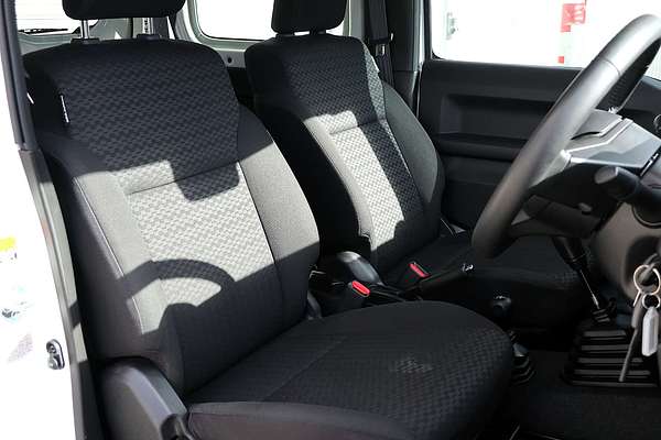 2023 Suzuki Jimny GLX GJ