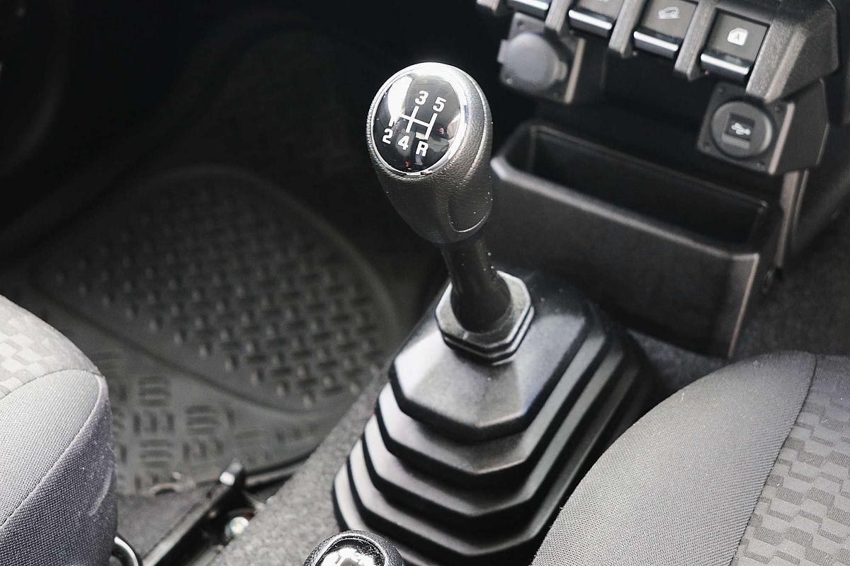 2023 Suzuki Jimny GLX GJ