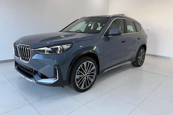 2025 BMW X1 xDrive20i U11