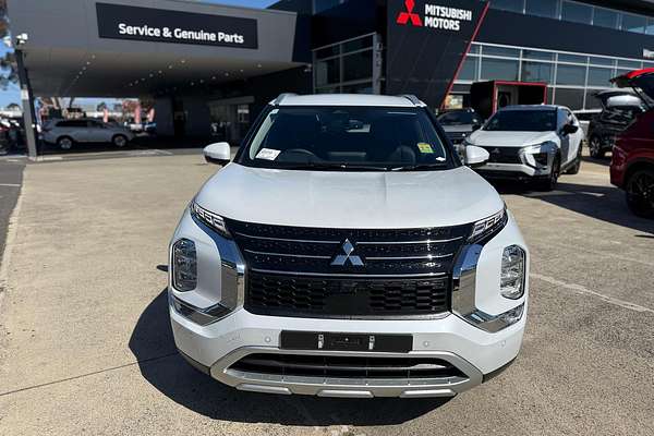 2025 Mitsubishi Outlander PHEV Aspire ZM
