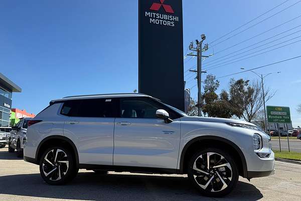 2025 Mitsubishi Outlander PHEV Aspire ZM