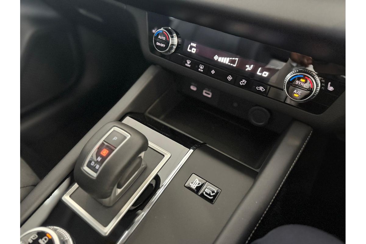 2025 Mitsubishi Outlander PHEV Aspire ZM