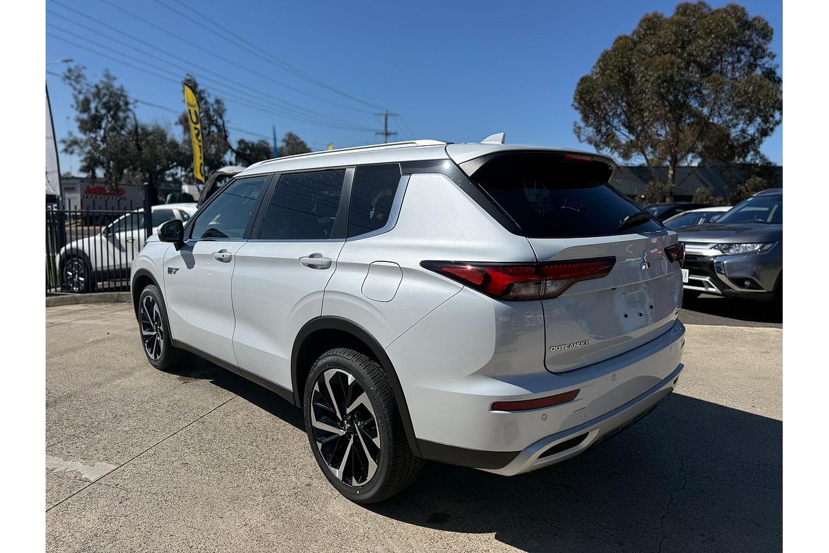 2025 Mitsubishi Outlander PHEV Aspire ZM