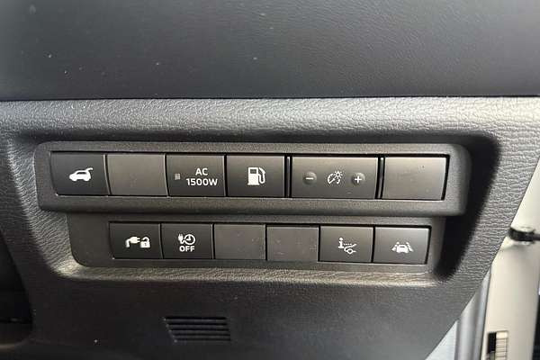 2025 Mitsubishi Outlander PHEV Aspire ZM