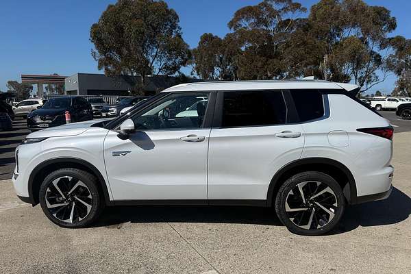 2025 Mitsubishi Outlander PHEV Aspire ZM