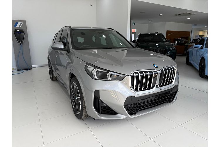 2025 BMW X1 xDrive20i U11