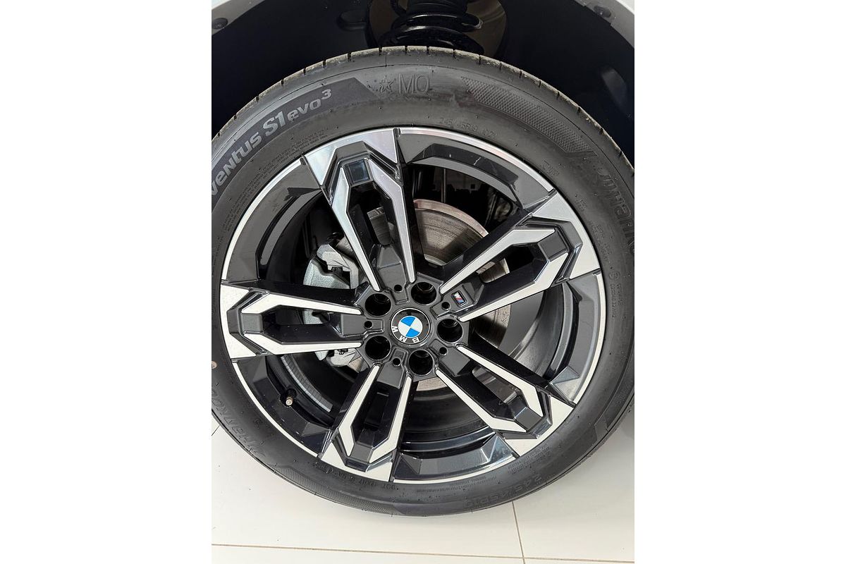 X1 U11 xDrive20i Wagon 5dr D-CT 7sp AWD 2.0T X1 U11 xDrive20i Wagon 5dr D-CT 7sp AWD 2.0T