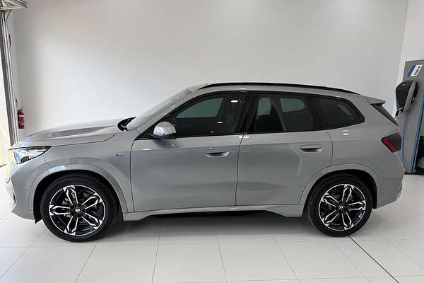 2025 BMW X1 xDrive20i U11