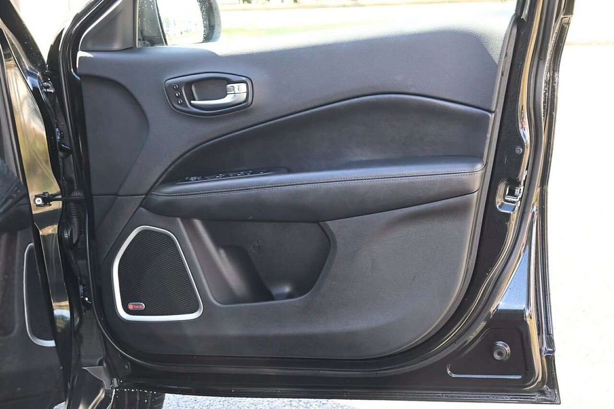 2020 Jeep Compass S-Limited M6