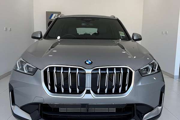 2024 BMW X1 sDrive18i U11