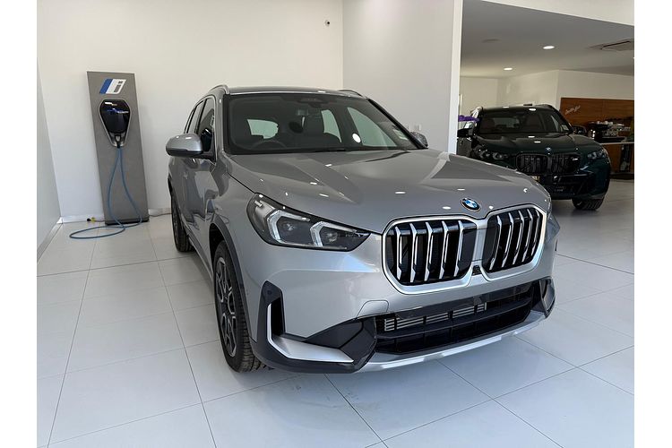 2025 BMW X1 sDrive18i U11