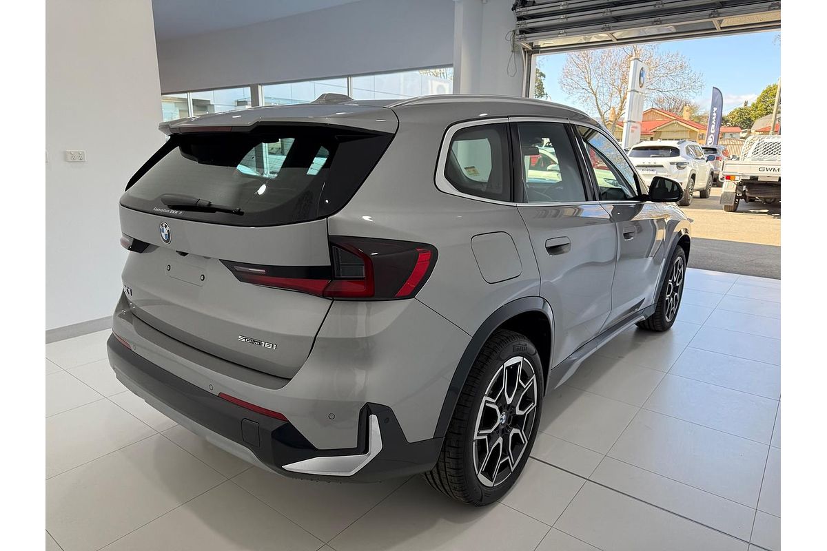 2024 BMW X1 sDrive18i U11