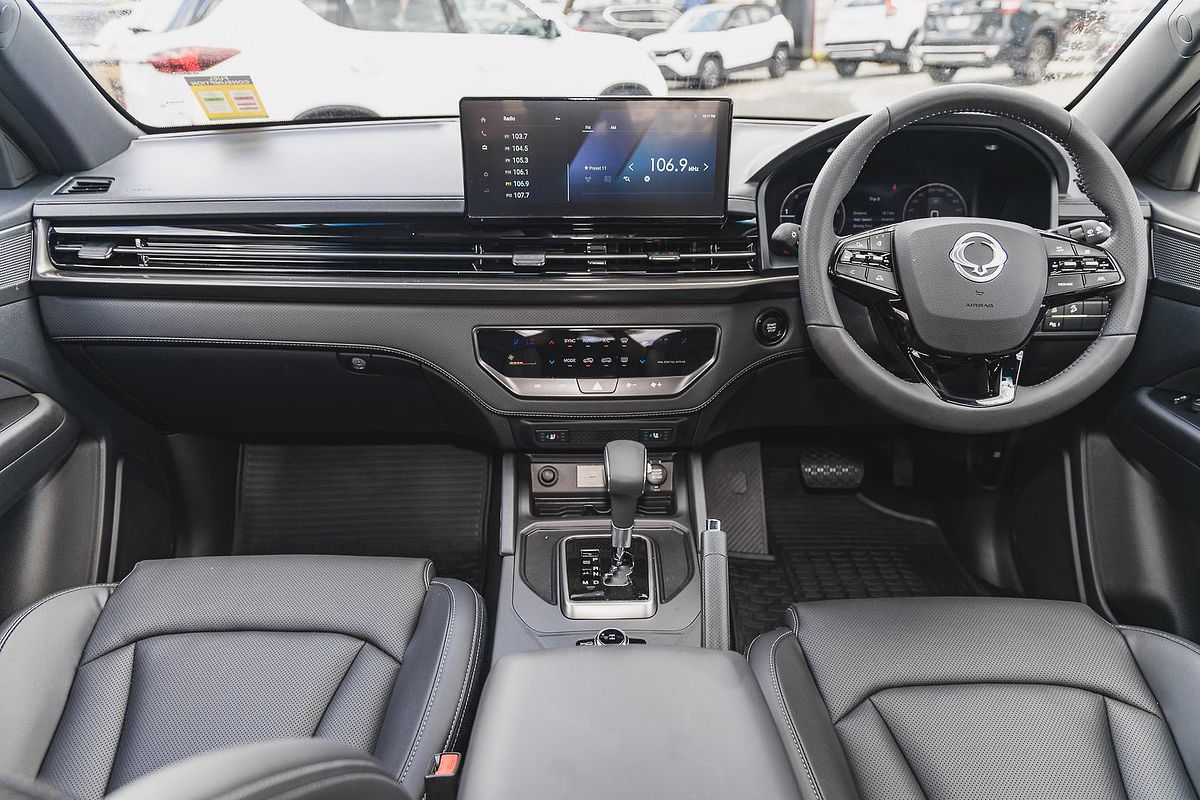 2025 KGM Musso Ultimate Q261 4X4