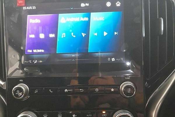 2023 Mahindra Scorpio Z8