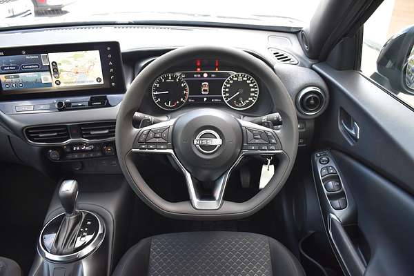 2024 Nissan JUKE ST+ F16