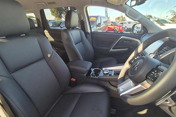 2024 Mitsubishi Pajero Sport GLS QG