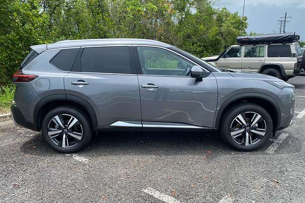 2025 Nissan X-TRAIL Ti T33